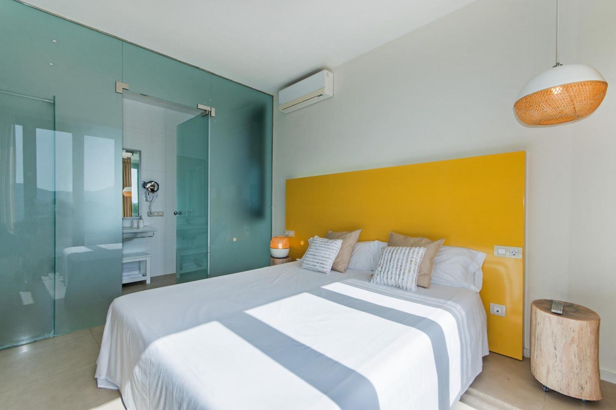 Villa Gran Barcares For 16 By Bebreeze