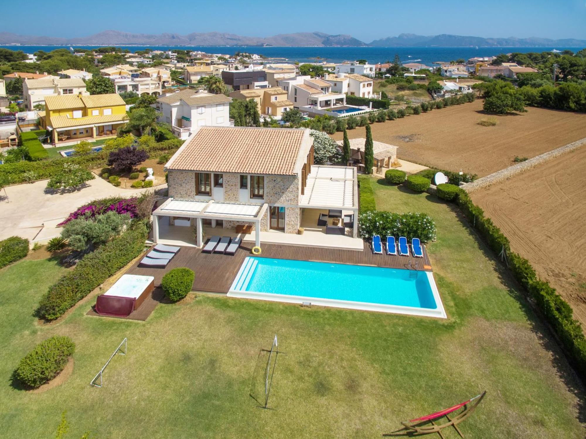 Gran Barcares For 16 By Bebreeze Alcúdia